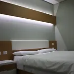 博洛尼亚酒店 4*